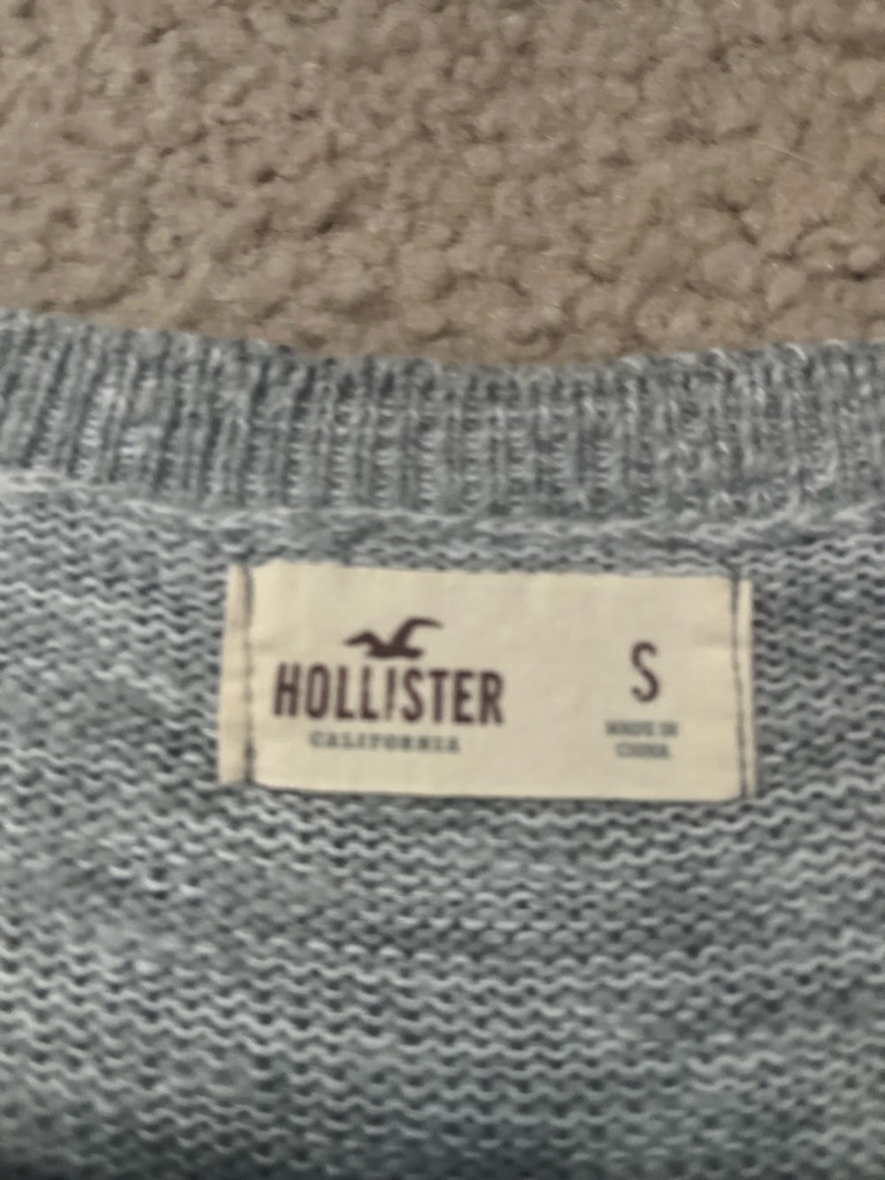 Hollister vintage 2000’s y2k bear hug gray wide neck sweater - Picture 3 of 5